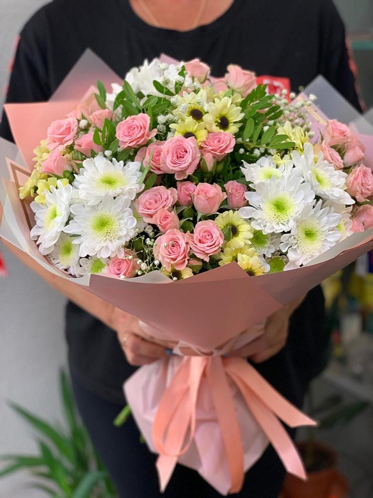 Букет цветов из: Розы и Хризантемы в Шахтах