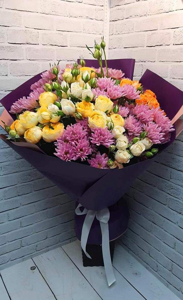 Букет цветов из: Хризантемы и Розы в Шахтах