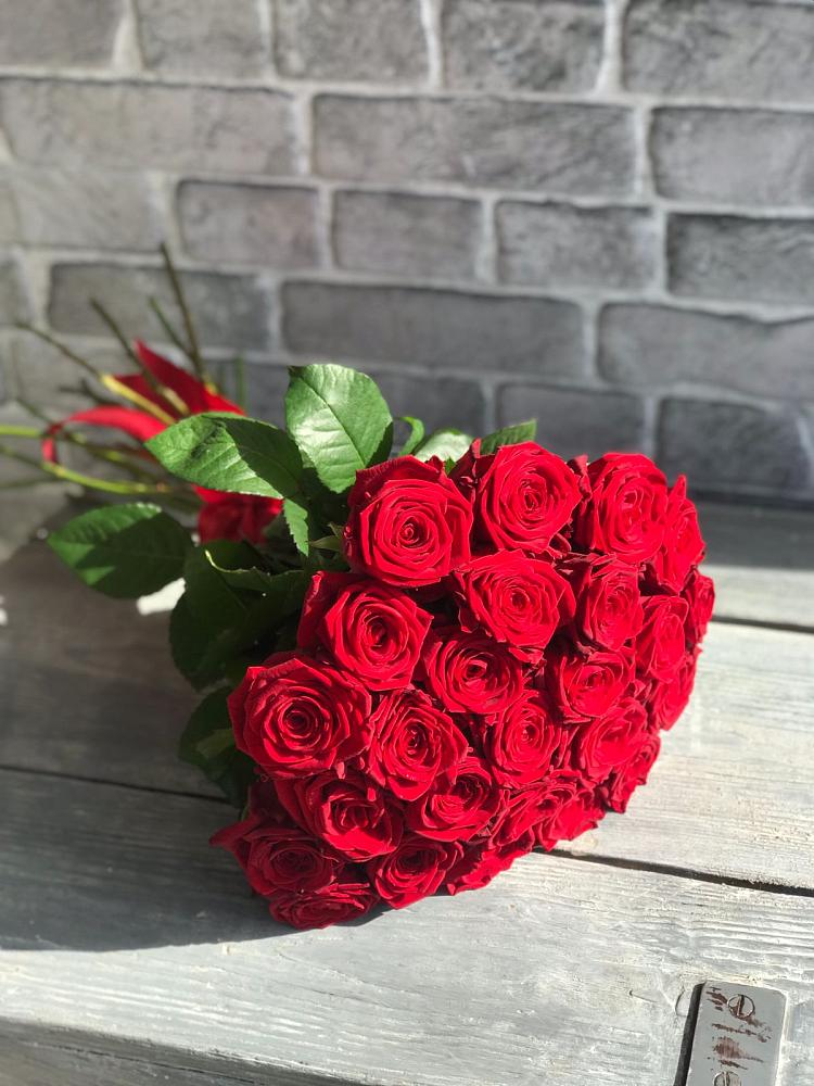 Букет Красные розы Фридом в Шахтах