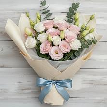 Букет цветов из:  Лизиантусы в Шахтах