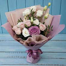Букет цветов из:  Розы и Лизиантусы в Шахтах