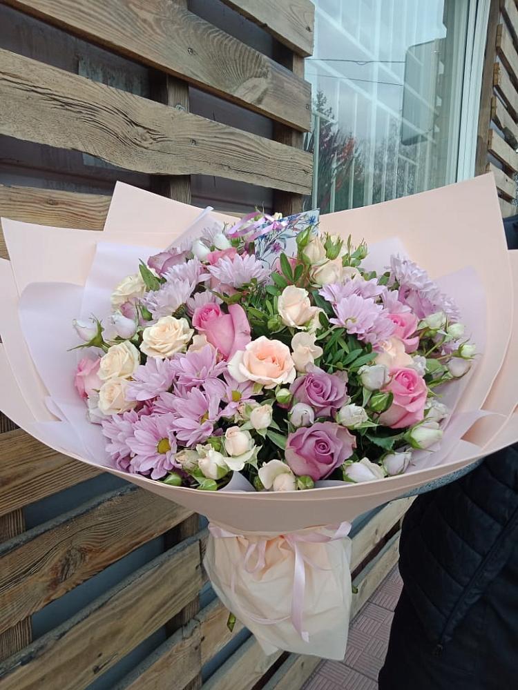 Букет цветов из: Розы и Хризантемы в Шахтах