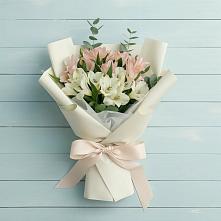 Букет цветов из:  Альстромерии в Шахтах