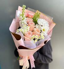 Букет цветов из:  Хризантемы и Розы в Шахтах