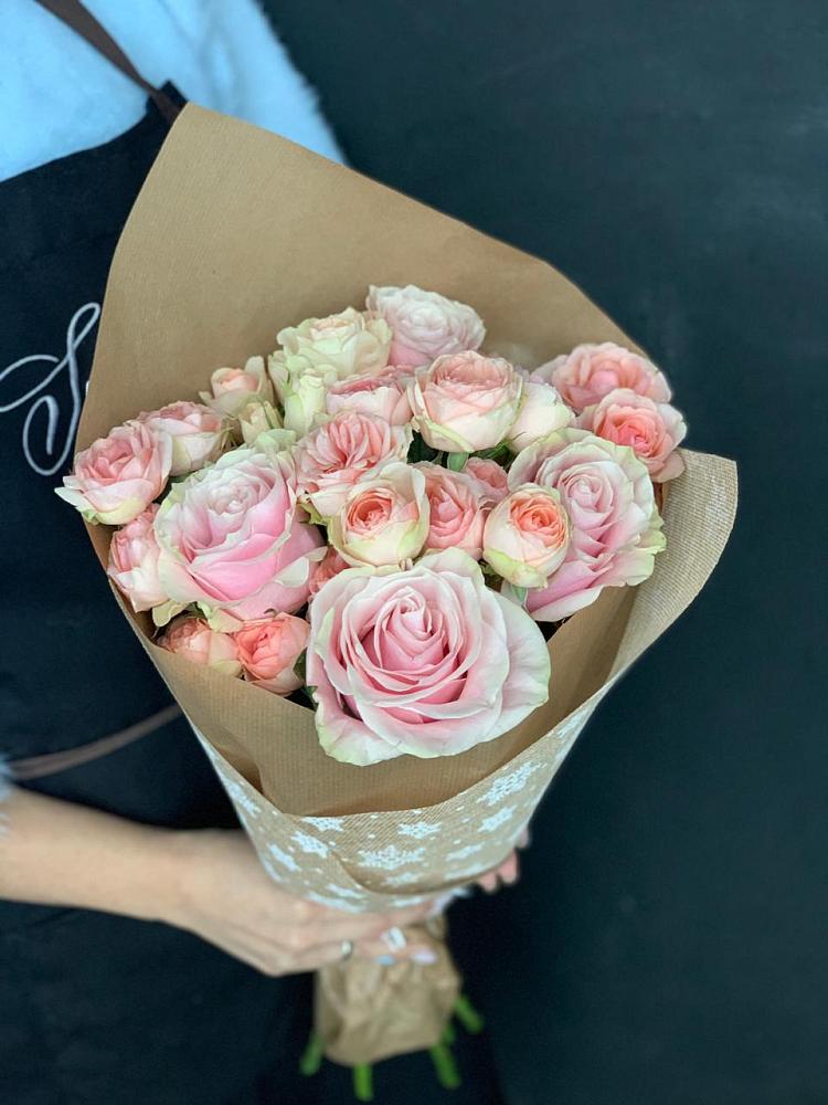 Букет цветов из: Хризантемы и Розы в Шахтах