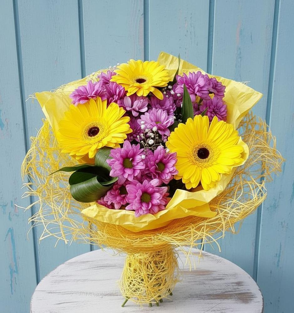 Букет цветов из: Хризантемы и Герберы в Шахтах