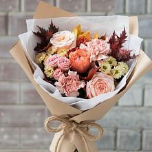 Букет цветов из:  Гвоздики, Хризантемы и Розы в Шахтах
