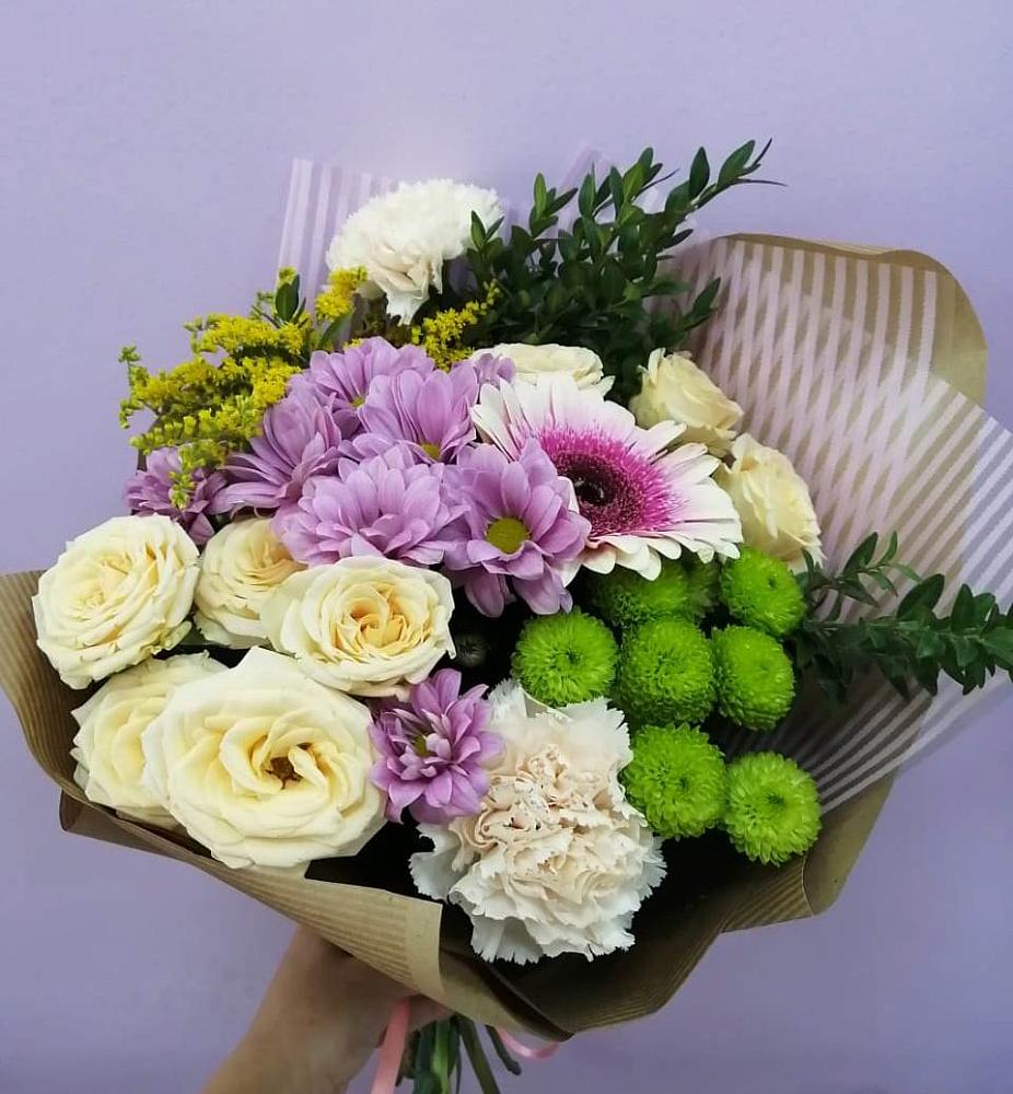 Букет цветов из: Хризантемы, Розы, Гвоздики и Герберы в Шахтах