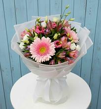 Букет цветов из:  Герберы, Альстромерии и Лизиантусы в Шахтах