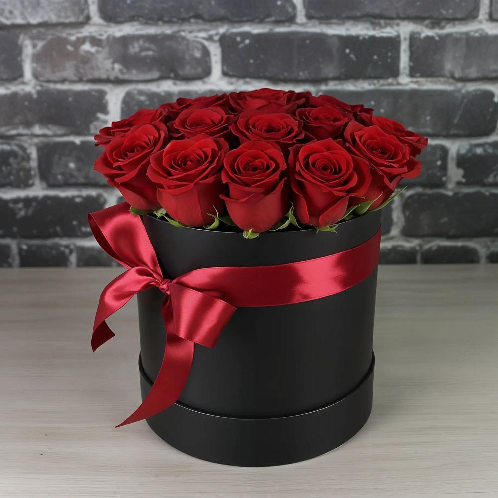 Цветочная композиция из Розы в шляпной коробке в Шахтах