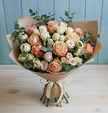 Букет цветов из:  Альстромерии и Розы в Шахтах