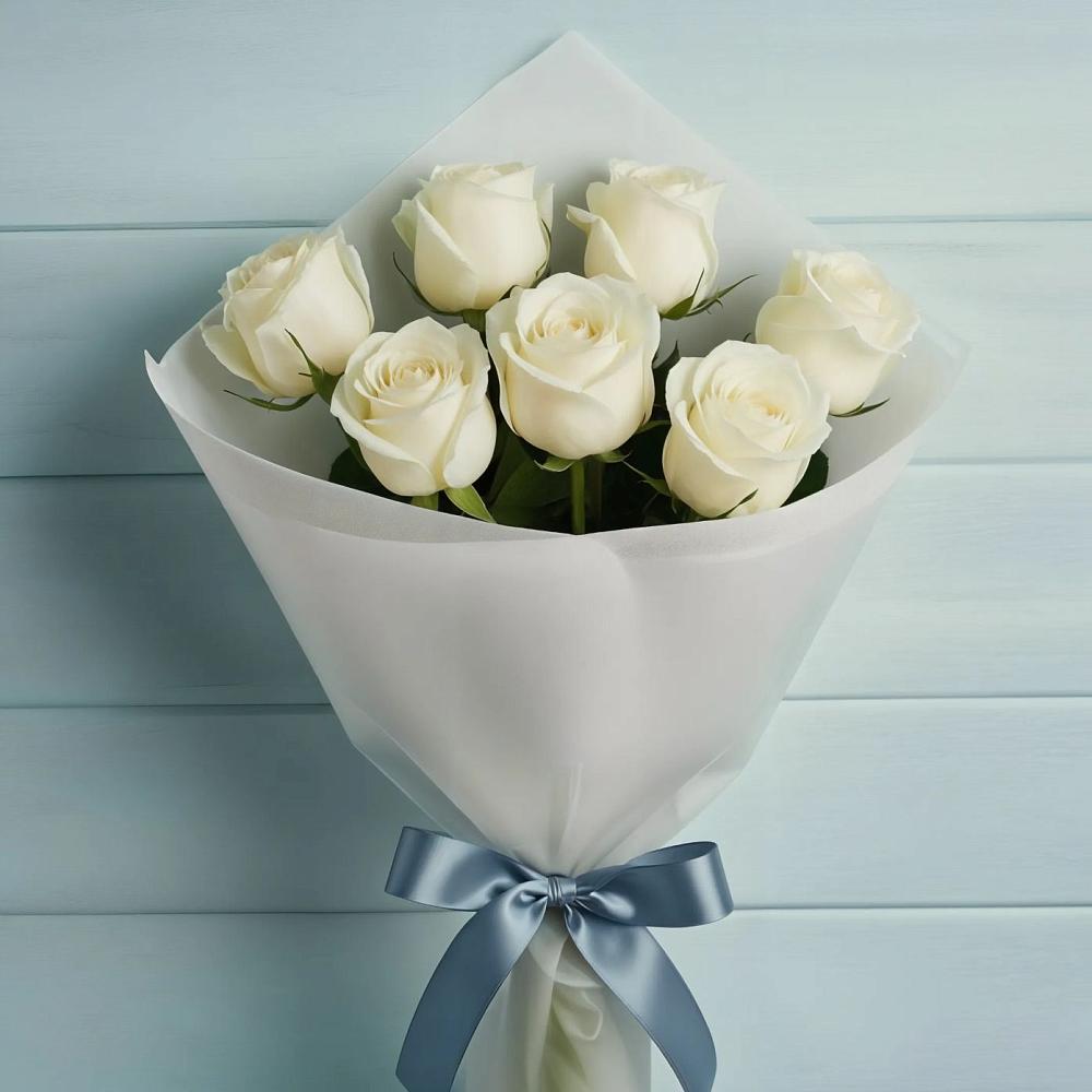 Букет 7 Белых роз Эдлесс Лав в Шахтах